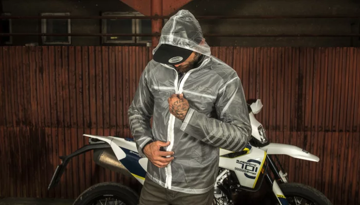 Nepromokavé moto oblečení