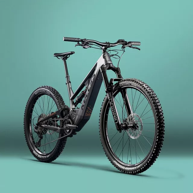 Celoodpružené elektrokolo KELLYS THEOS F60 SH 820Wh 29"/27,5" 10.0 - Anthracite