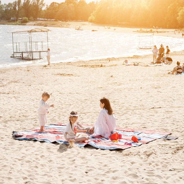 Pikniková deka inSPORTline Livetino 300x200 cm - ibišková noc