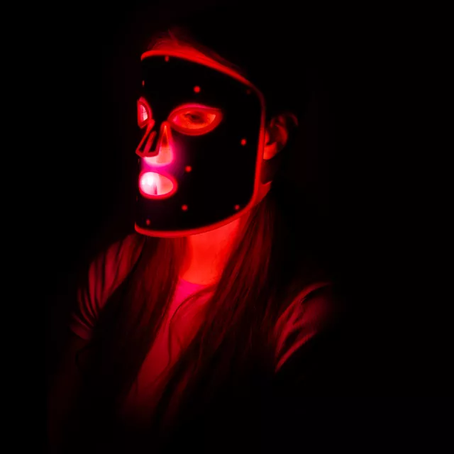 Nabíjecí silikonová ošetřující LED maska inSPORTline Santorina, USB