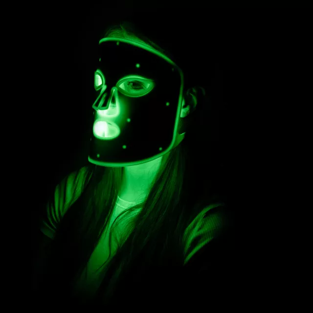 Nabíjecí silikonová ošetřující LED maska inSPORTline Santorina, USB