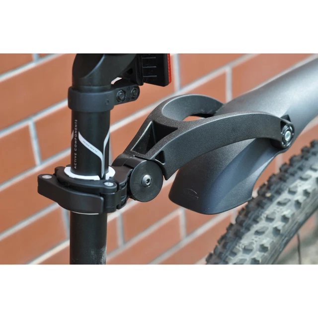 Zadní blatník Simpla Hammer Pro 24-29" na sedlovku, černý
